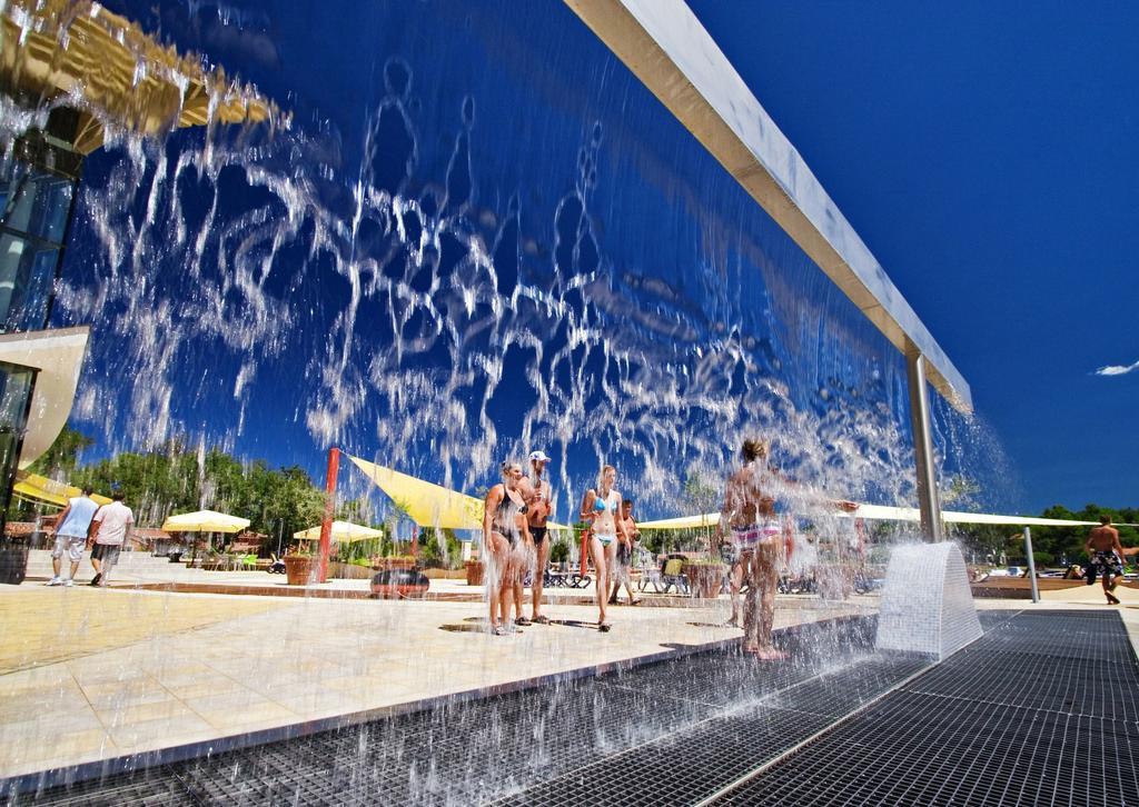 Apartments Amfora Plava Laguna Umag Exterior photo