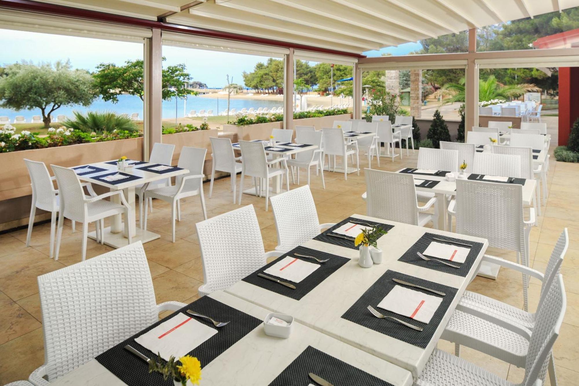 Apartments Amfora Plava Laguna Umag Exterior photo