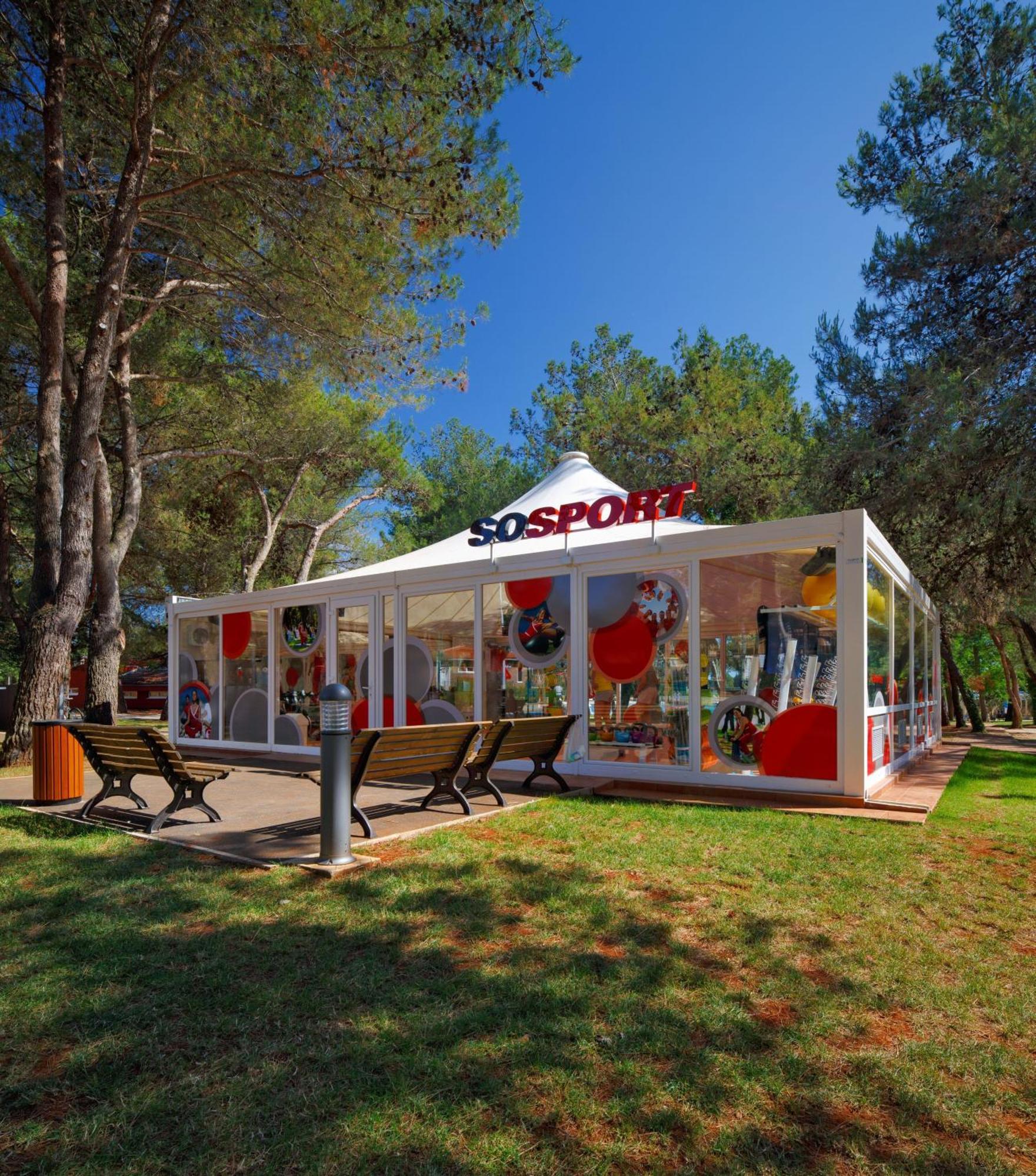 Apartments Amfora Plava Laguna Umag Exterior photo