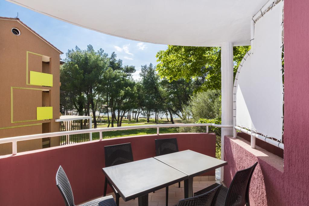 Apartments Amfora Plava Laguna Umag Room photo